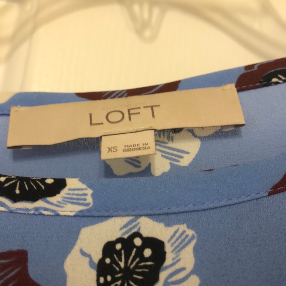 Top - Picture 2 of 3